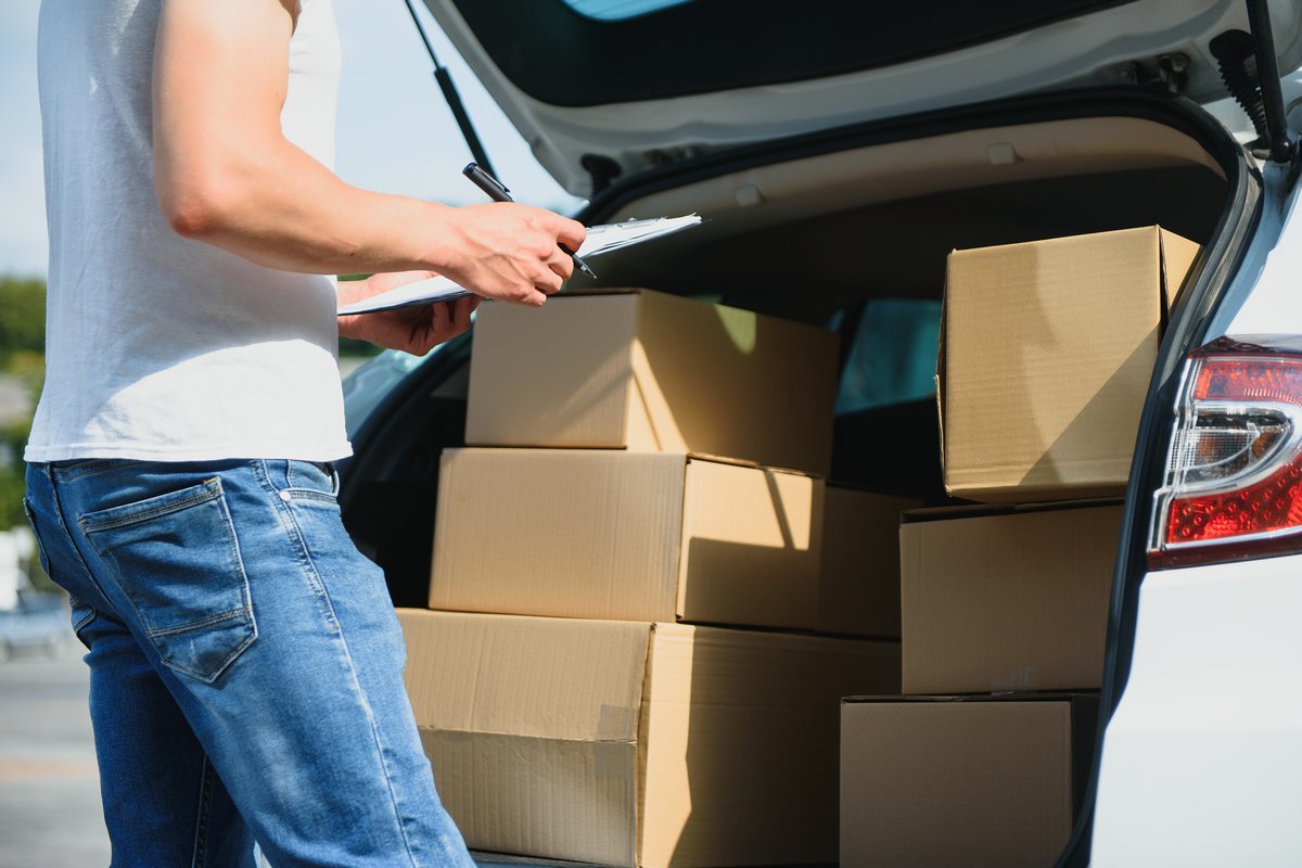 Service de ramassage de colis rapide et sécurisée